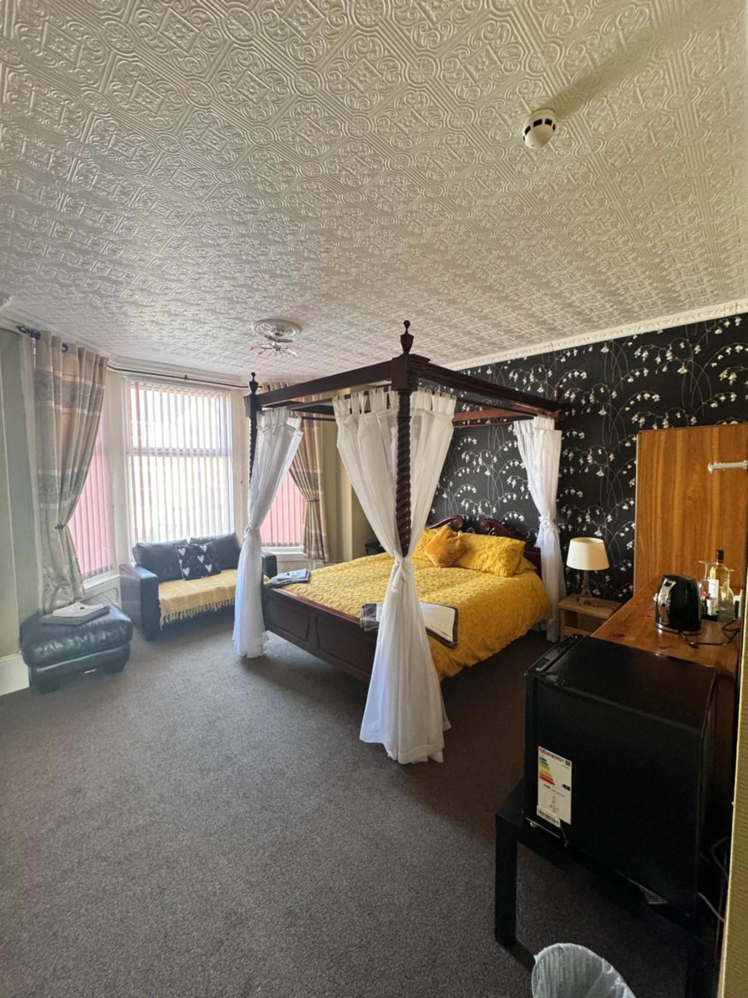 The Holmlea Gasthuis Blackpool