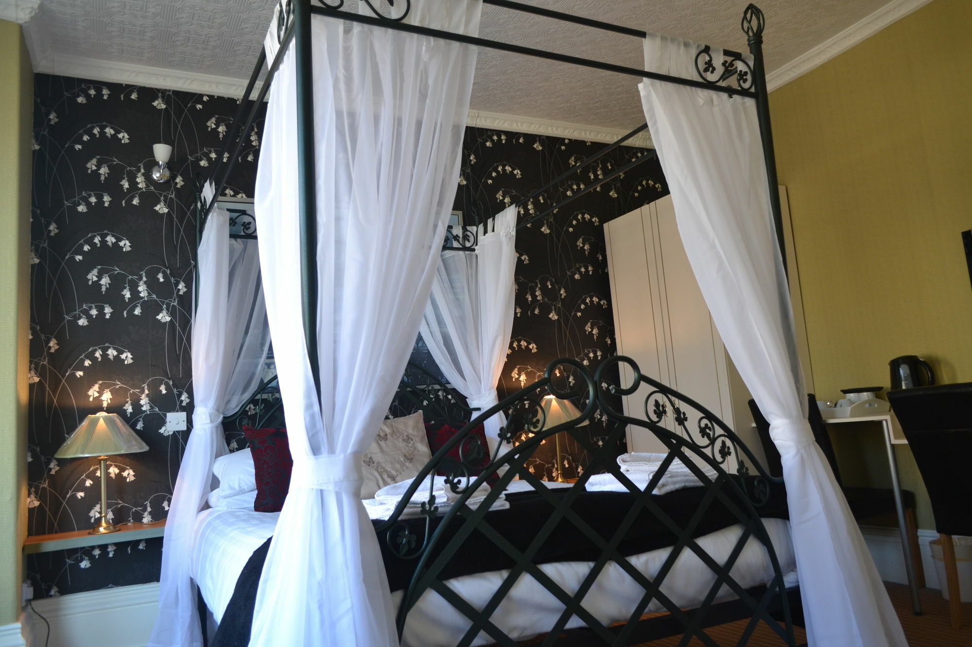 Gasthuis The Holmlea 3*